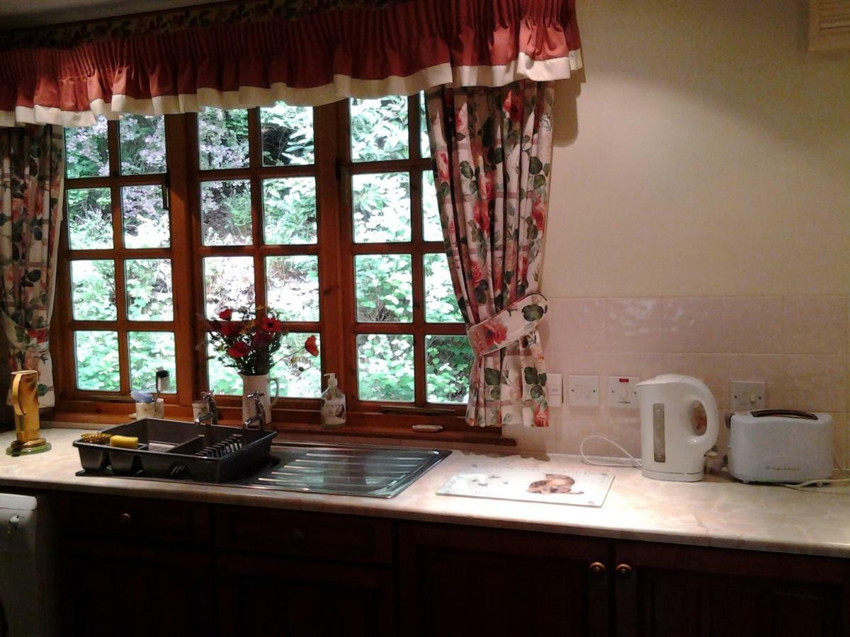 Toll Bridge Lodge บันเคอรี ภายนอก รูปภาพ