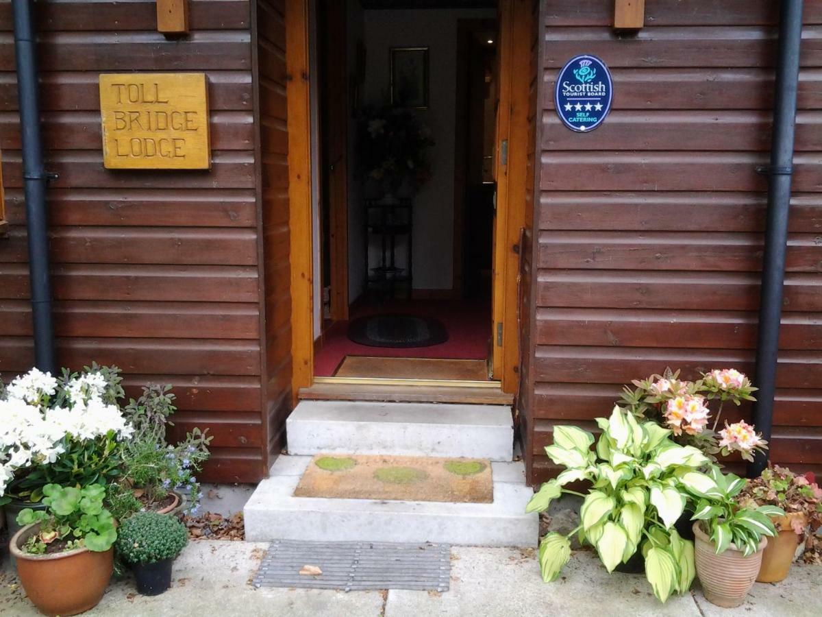 Toll Bridge Lodge บันเคอรี ภายนอก รูปภาพ